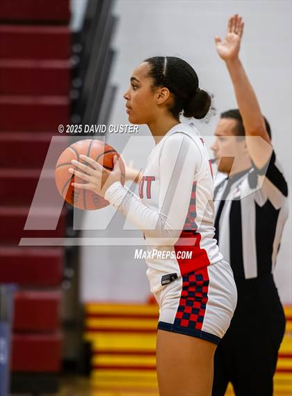 Thumbnail 1 in Patriot vs. Woodgrove (Cassel's Holiday Classic) photogallery.