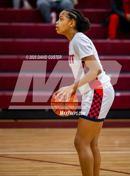 Thumbnail 2 in Patriot vs. Woodgrove (Cassel's Holiday Classic) photogallery.