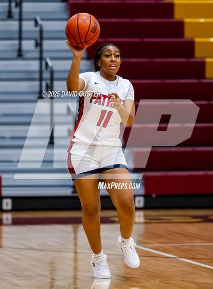 Thumbnail 3 in Patriot vs. Woodgrove (Cassel's Holiday Classic) photogallery.