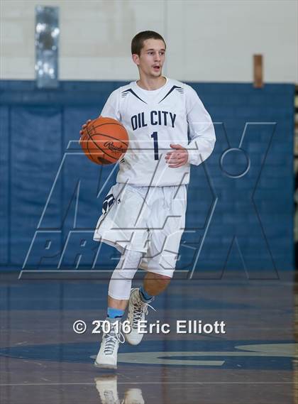 Thumbnail 1 in Conneaut Area vs Oil City photogallery.