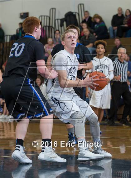 Thumbnail 2 in Conneaut Area vs Oil City photogallery.