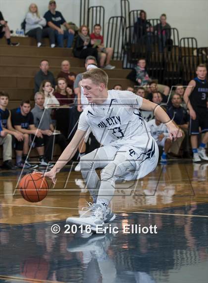 Thumbnail 3 in Conneaut Area vs Oil City photogallery.