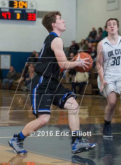 Thumbnail 2 in Conneaut Area vs Oil City photogallery.