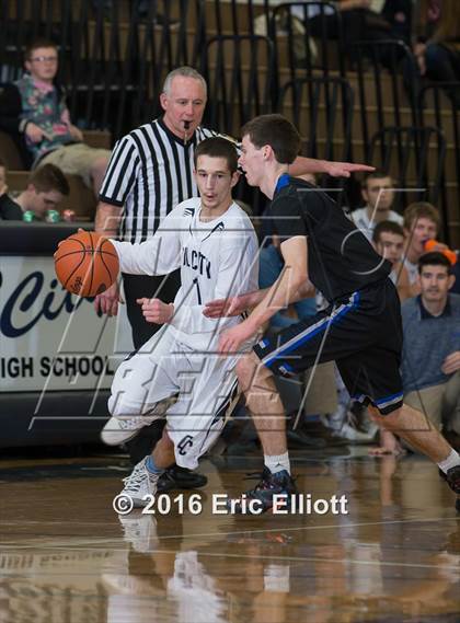 Thumbnail 1 in Conneaut Area vs Oil City photogallery.