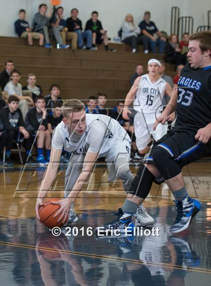 Thumbnail 1 in Conneaut Area vs Oil City photogallery.