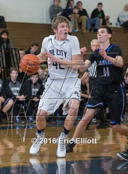 Thumbnail 3 in Conneaut Area vs Oil City photogallery.