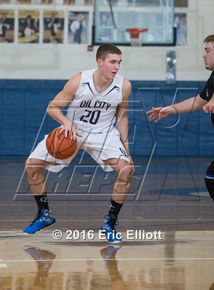 Thumbnail 1 in Conneaut Area vs Oil City photogallery.