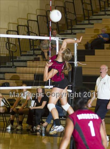 Thumbnail 1 in Modesto @ Enochs photogallery.