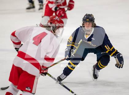 Thumbnail 1 in Bow @ Pinkerton photogallery.