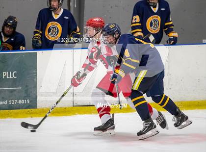 Thumbnail 1 in Bow @ Pinkerton photogallery.