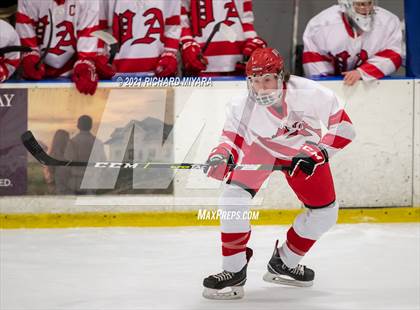 Thumbnail 2 in Bow @ Pinkerton photogallery.