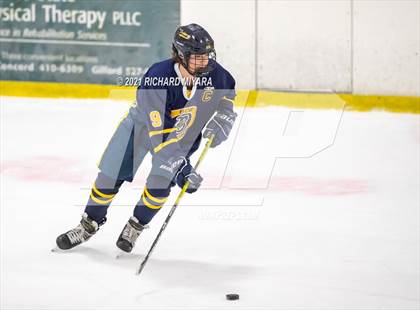 Thumbnail 3 in Bow @ Pinkerton photogallery.