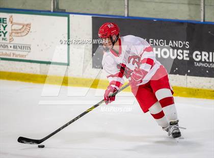 Thumbnail 1 in Bow @ Pinkerton photogallery.
