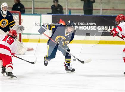 Thumbnail 3 in Bow @ Pinkerton photogallery.