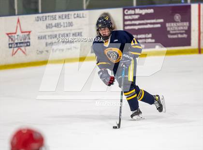 Thumbnail 3 in Bow @ Pinkerton photogallery.
