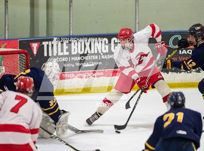 Thumbnail 2 in Bow @ Pinkerton photogallery.