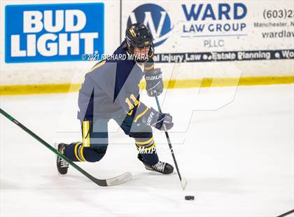 Thumbnail 2 in Bow @ Pinkerton photogallery.