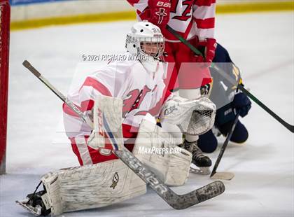 Thumbnail 2 in Bow @ Pinkerton photogallery.
