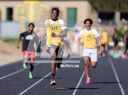 Thumbnail 2 in Independence Track Meet photogallery.