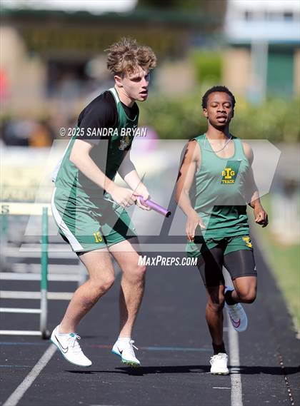 Thumbnail 2 in Independence Track Meet photogallery.