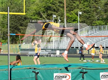 Thumbnail 3 in Independence Track Meet photogallery.