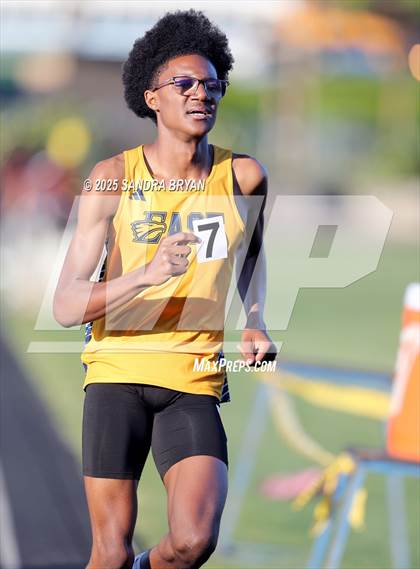 Thumbnail 3 in Independence Track Meet photogallery.