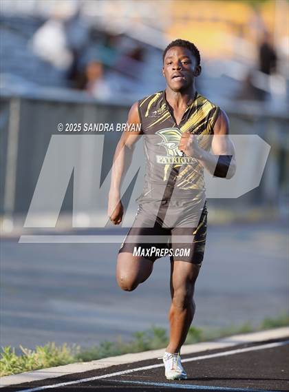 Thumbnail 1 in Independence Track Meet photogallery.