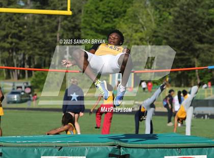 Thumbnail 2 in Independence Track Meet photogallery.
