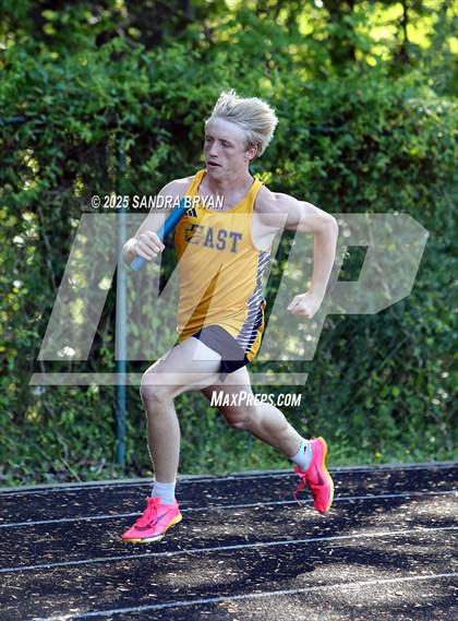Thumbnail 2 in Independence Track Meet photogallery.