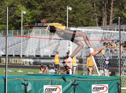 Thumbnail 1 in Independence Track Meet photogallery.