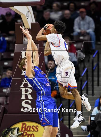 Thumbnail 3 in Rainier Beach vs. Bishop Gorman (Bass Pro Tournament of Champions) photogallery.