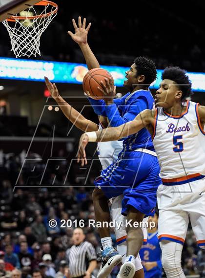 Thumbnail 1 in Rainier Beach vs. Bishop Gorman (Bass Pro Tournament of Champions) photogallery.