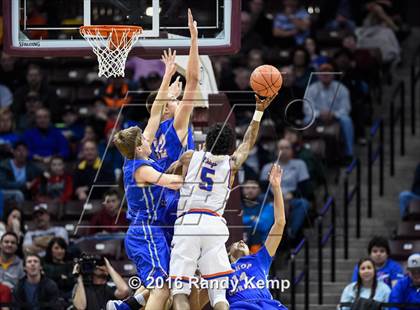 Thumbnail 1 in Rainier Beach vs. Bishop Gorman (Bass Pro Tournament of Champions) photogallery.