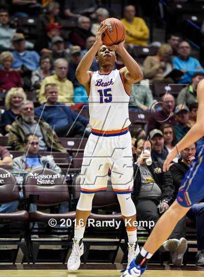 Thumbnail 3 in Rainier Beach vs. Bishop Gorman (Bass Pro Tournament of Champions) photogallery.