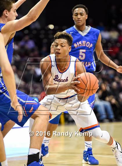 Thumbnail 2 in Rainier Beach vs. Bishop Gorman (Bass Pro Tournament of Champions) photogallery.