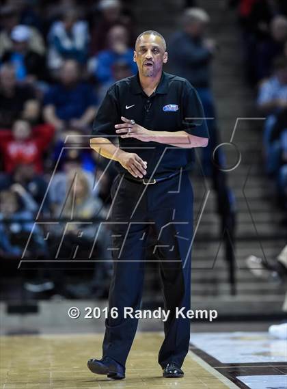 Thumbnail 2 in Rainier Beach vs. Bishop Gorman (Bass Pro Tournament of Champions) photogallery.