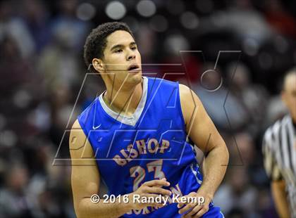 Thumbnail 1 in Rainier Beach vs. Bishop Gorman (Bass Pro Tournament of Champions) photogallery.