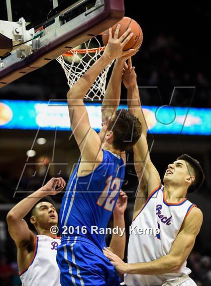 Thumbnail 3 in Rainier Beach vs. Bishop Gorman (Bass Pro Tournament of Champions) photogallery.
