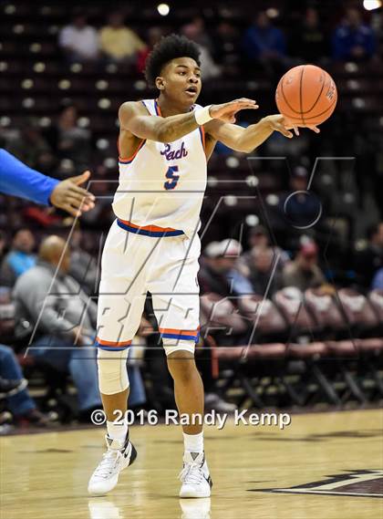 Thumbnail 1 in Rainier Beach vs. Bishop Gorman (Bass Pro Tournament of Champions) photogallery.