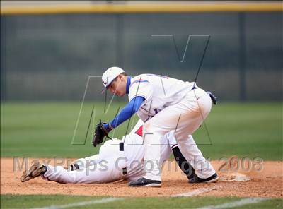 Thumbnail 2 in Leander vs Harker Heights (Connally Classic) photogallery.