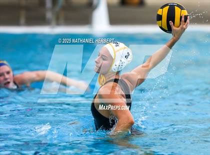 Thumbnail 3 in El Segundo vs. Sunny Hills (Villa Park Classic) photogallery.