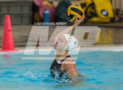 Thumbnail 1 in El Segundo vs. Sunny Hills (Villa Park Classic) photogallery.