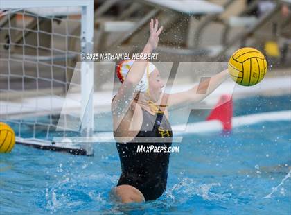 Thumbnail 2 in El Segundo vs. Sunny Hills (Villa Park Classic) photogallery.