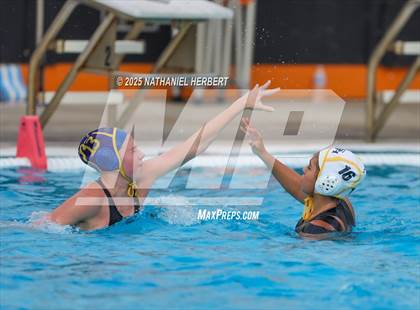 Thumbnail 3 in El Segundo vs. Sunny Hills (Villa Park Classic) photogallery.