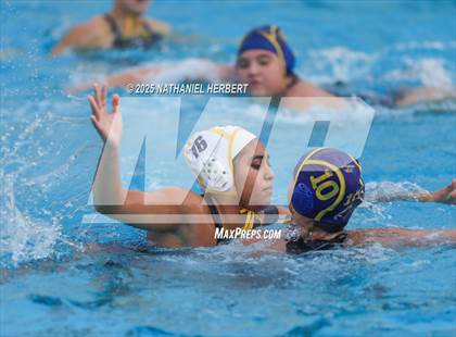 Thumbnail 1 in El Segundo vs. Sunny Hills (Villa Park Classic) photogallery.