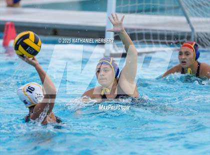 Thumbnail 2 in El Segundo vs. Sunny Hills (Villa Park Classic) photogallery.