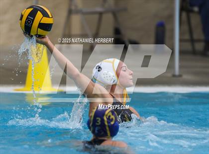 Thumbnail 3 in El Segundo vs. Sunny Hills (Villa Park Classic) photogallery.