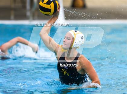 Thumbnail 2 in El Segundo vs. Sunny Hills (Villa Park Classic) photogallery.