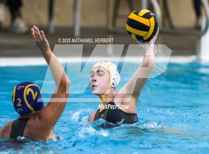 Thumbnail 3 in El Segundo vs. Sunny Hills (Villa Park Classic) photogallery.