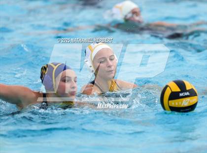 Thumbnail 3 in El Segundo vs. Sunny Hills (Villa Park Classic) photogallery.